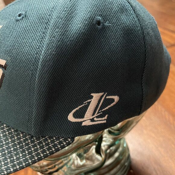 Vtg Philadelphia Eagles logo athletic New Proline Strapback - Picture 5 of 10